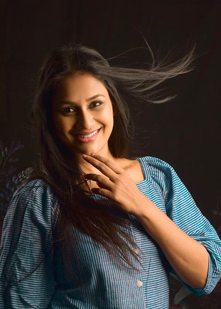 Trendy Sri Lankan girl fashion outfit photoshoot LK - Chanushi (2)