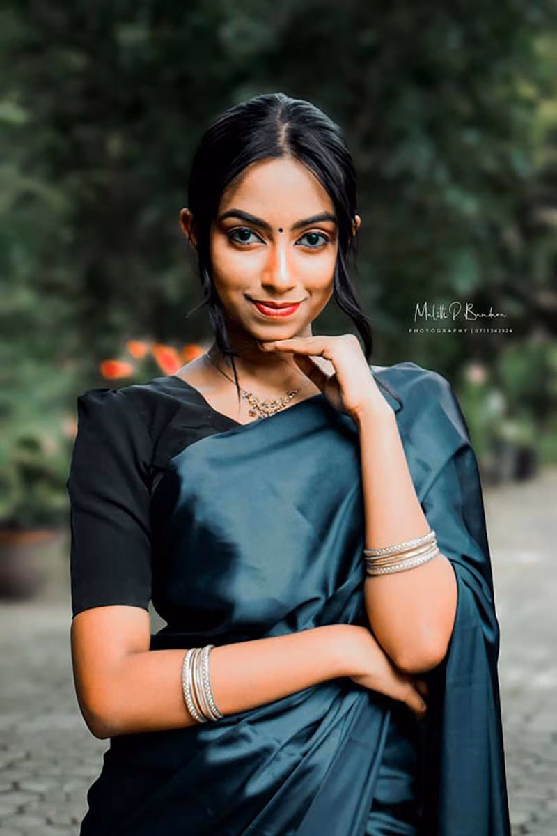 Trendy Sri Lankan girl fashion outfit photoshoot LK - Imalsha (16)